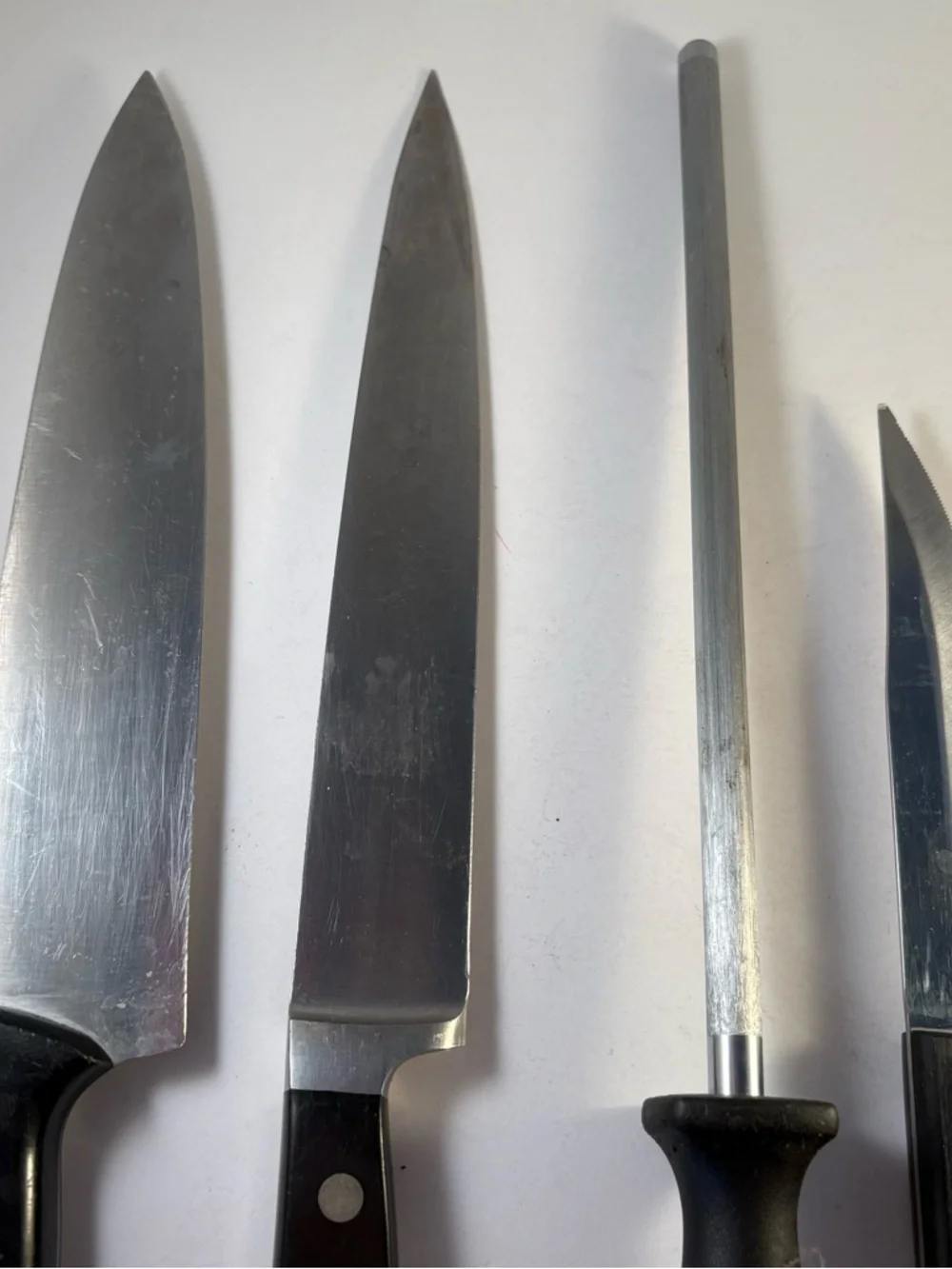 Lot 7 JA Henckels‎ Assorted Knives And Sharpener Eversharp / Fine Edge Pro Steak